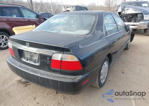 1997 Honda Accord Lx из США, поврежденный, VIN 1HGCD5532VA049723